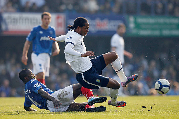 效力时期 效力时期