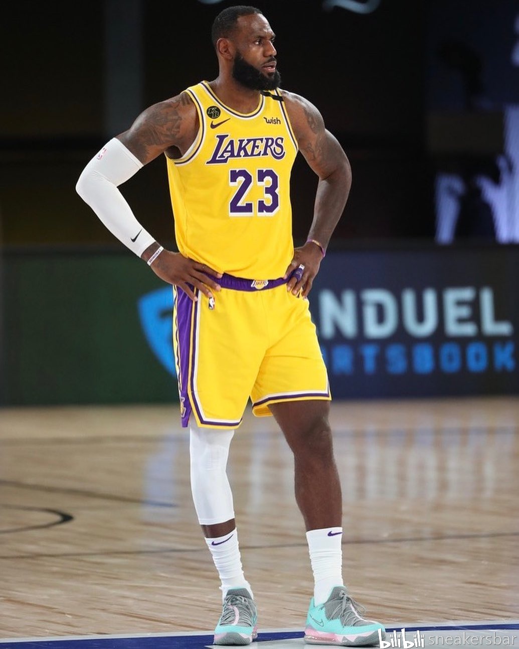 将两个进球 将两个进球