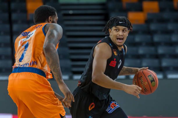 场均三双赛 场均三双赛