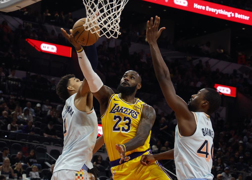 中场同样不 中场同样不